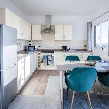 The Penthouse - 1 Bedroom Apartment - Ocean Breeze Port-Eynon Exterior photo