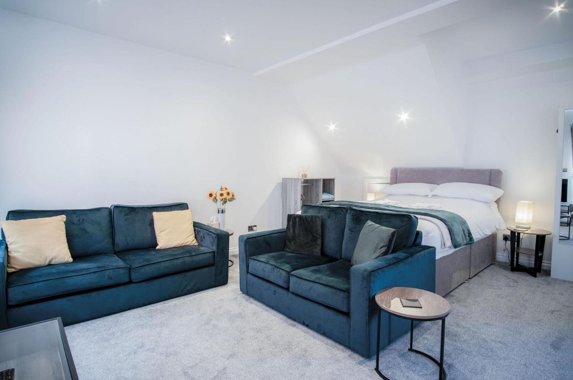 The Penthouse - 1 Bedroom - Ocean Breeze