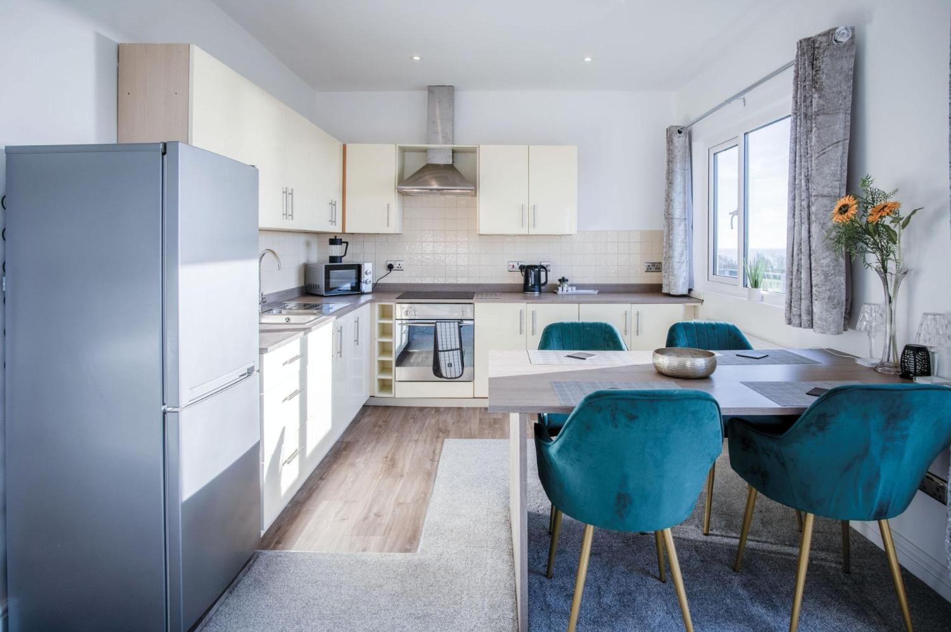 Apartment The Penthouse - 1 Bedroom - Ocean Breeze Port-Eynon