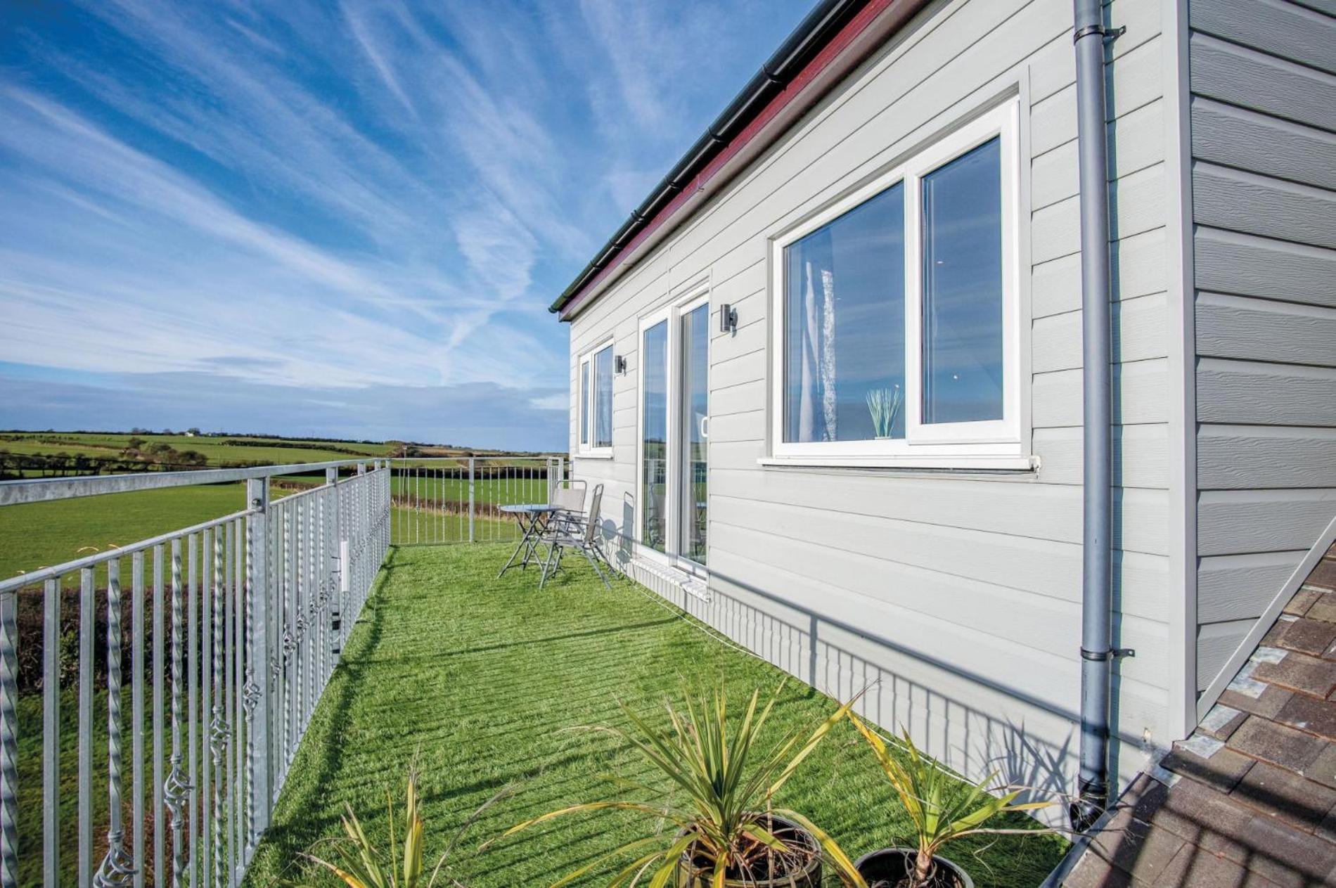 The Penthouse - 1 Bedroom - Ocean Breeze * Port-Eynon