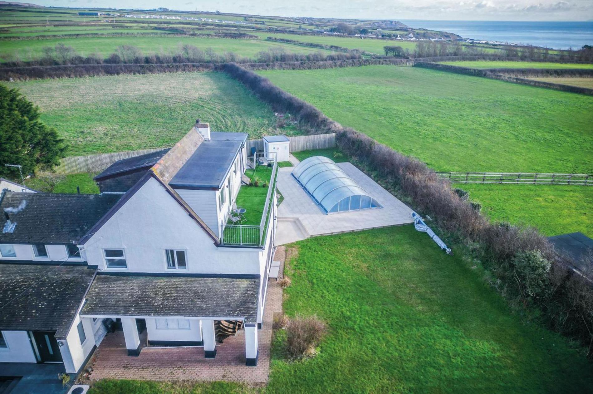 Apartment The Penthouse - 1 Bedroom - Ocean Breeze Port-Eynon